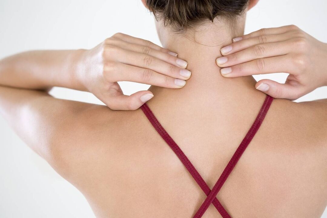 Self-massage of the neck to treat osteochondrosis