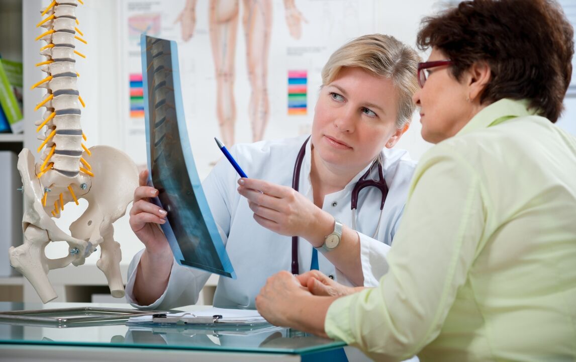 Doctors give advice on cervical osteochondrosis